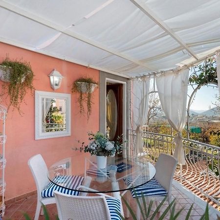 Maison Vico94 Вико Екуензе Екстериор снимка