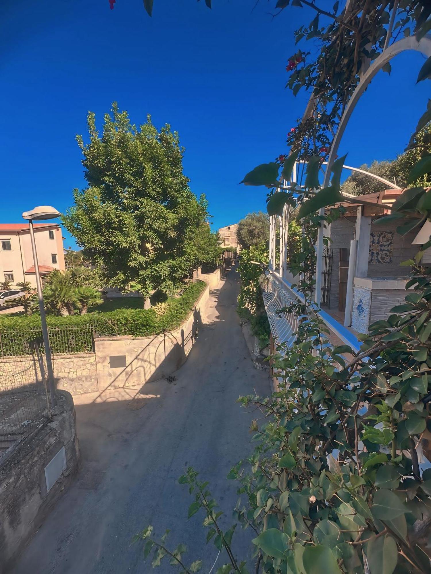 Maison Vico94 Вико Екуензе Екстериор снимка