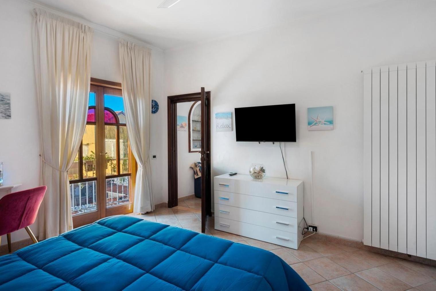 Maison Vico94 Вико Екуензе Екстериор снимка