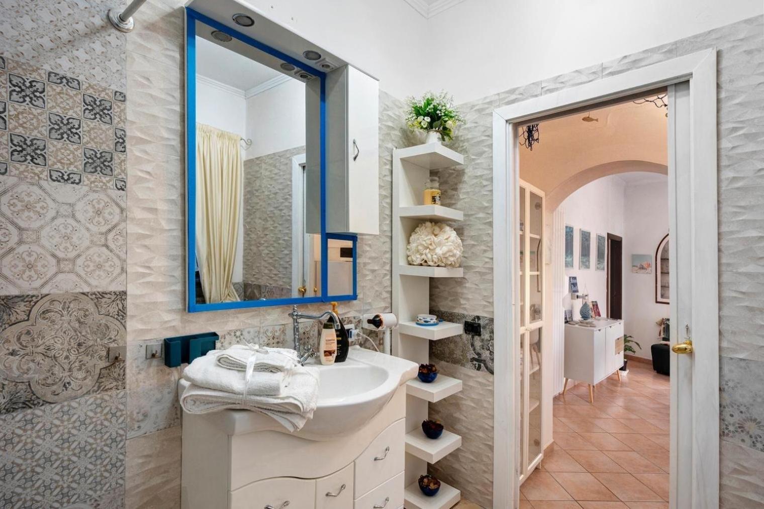 Maison Vico94 Вико Екуензе Екстериор снимка