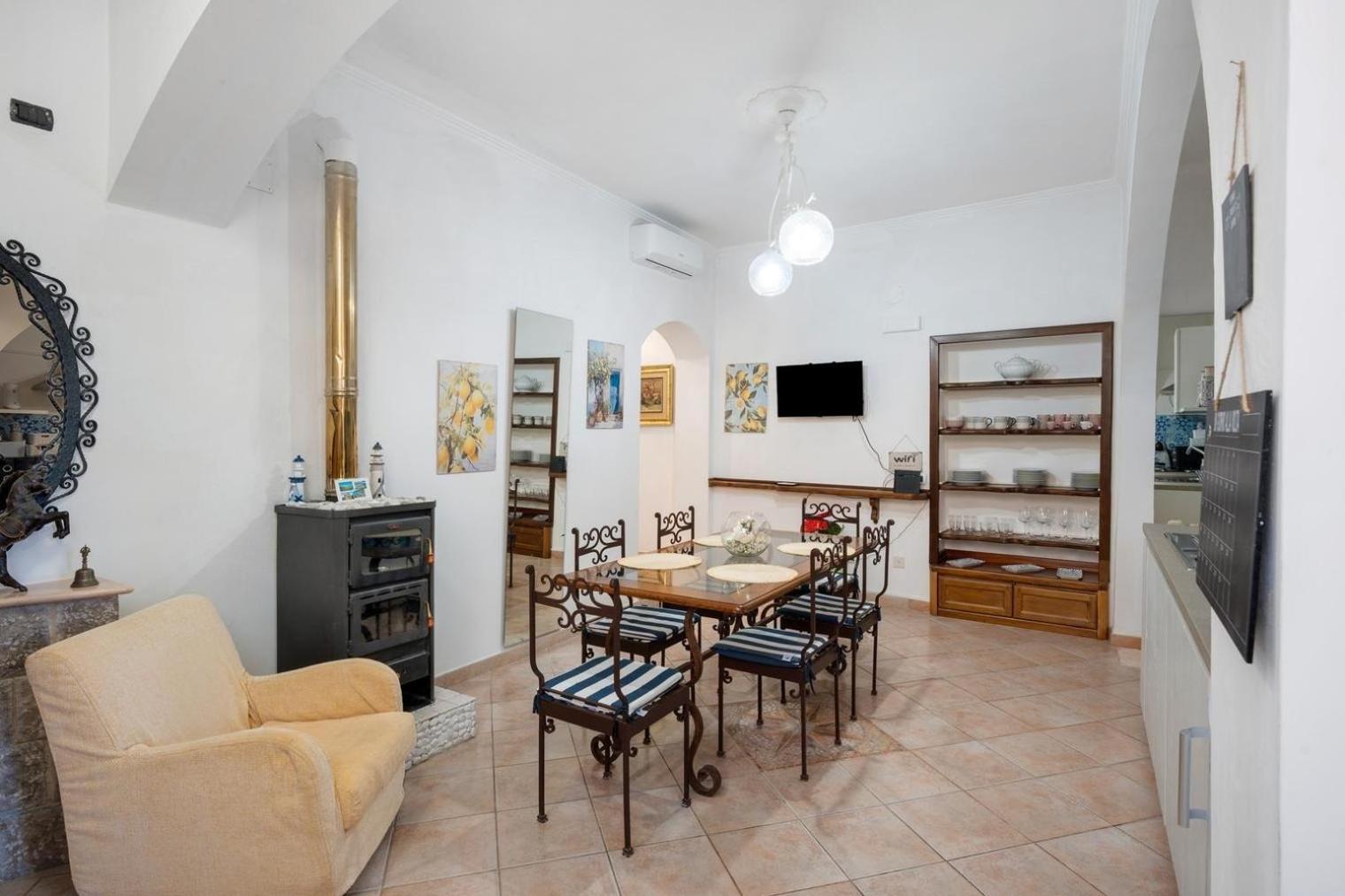 Maison Vico94 Вико Екуензе Екстериор снимка